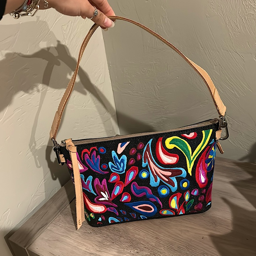 CONSUELA 💟 YOUR WAY